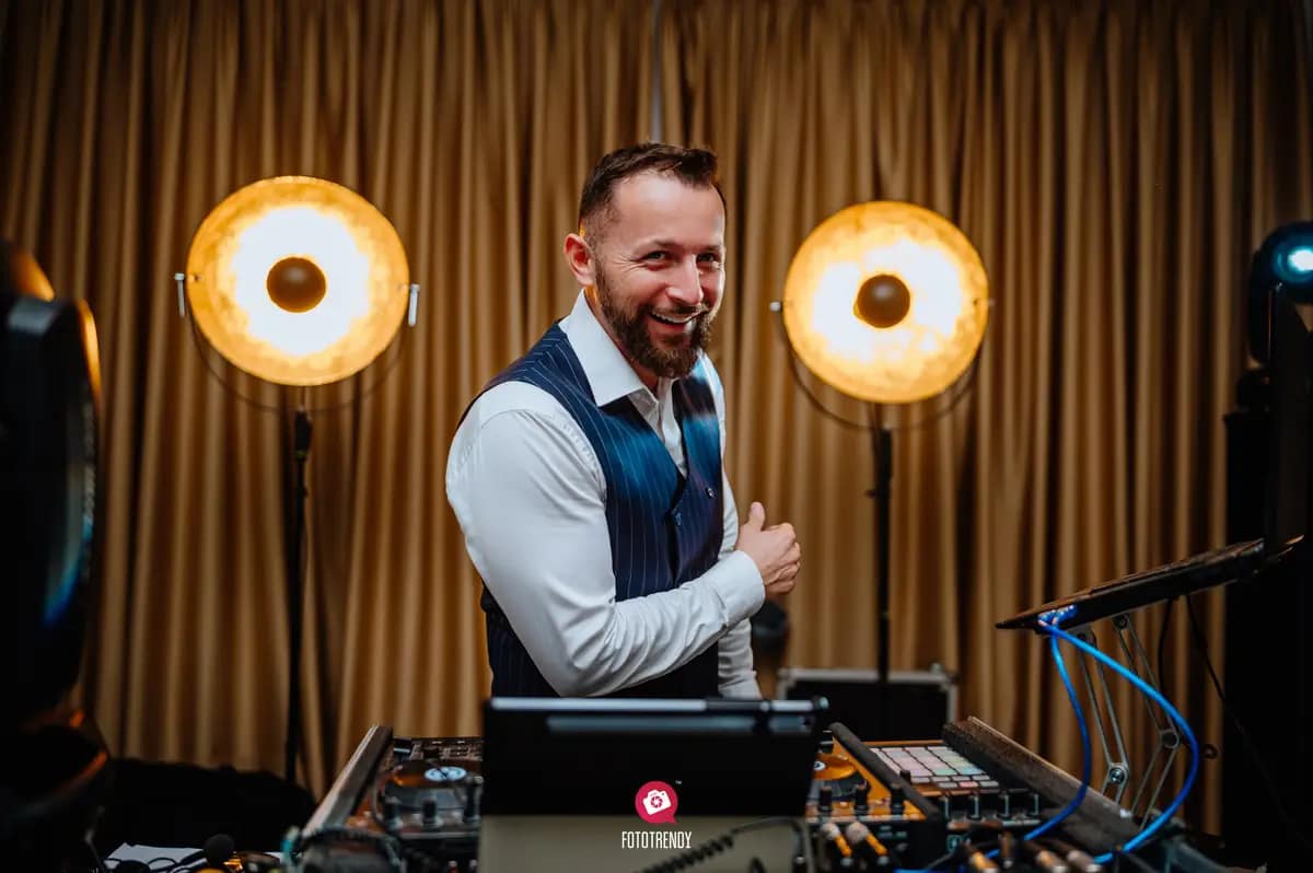 DJ na wesele Katowice - zabawa na parkiecie