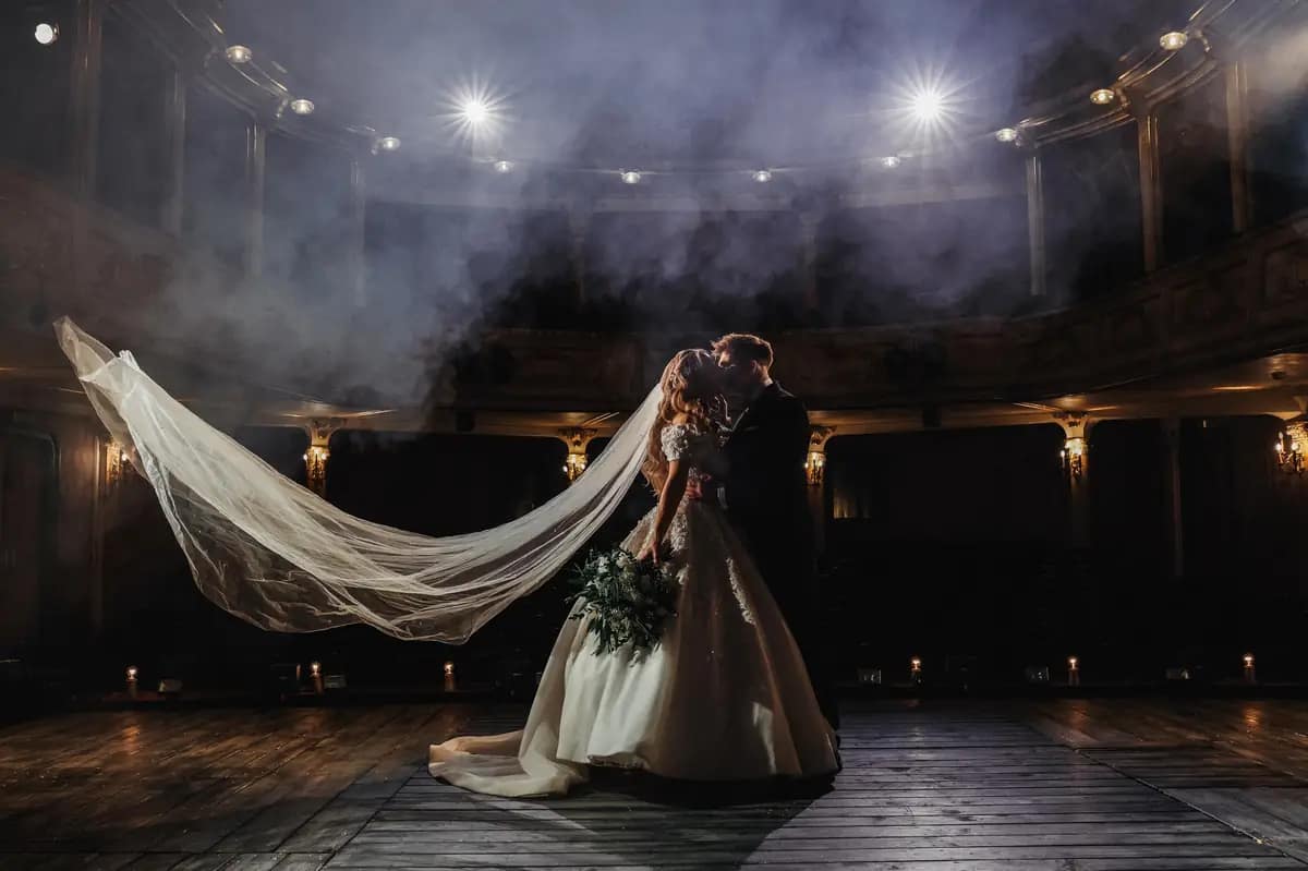 DJ na wesele Katowice - romantyczny taniec Teatr Śląski